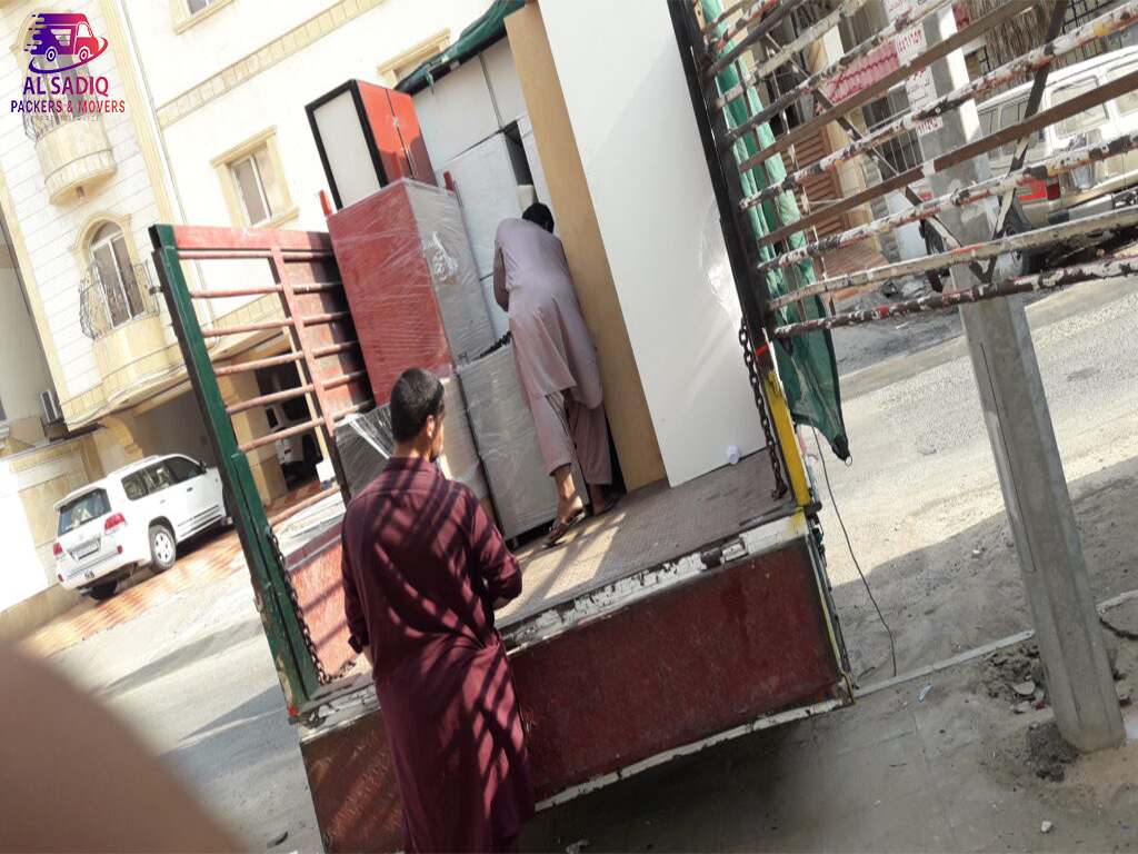 Amaan Al-Sadiq packers movers company1